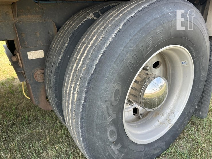 2015-timpte-grain-trailer-image-23