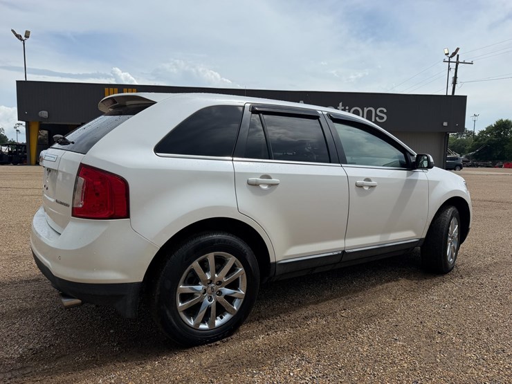 2011-ford-edge-image-3