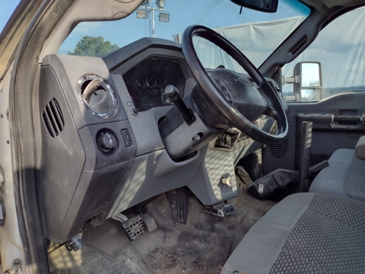 ford-f650-xlt-image-9