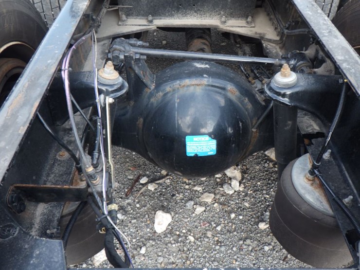 2021-kenworth-t680-image-11