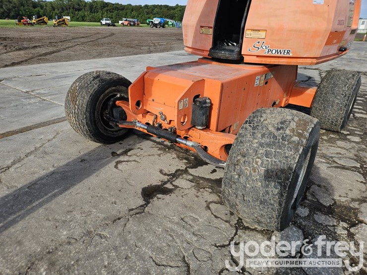 2018-jlg-460sj-image-15