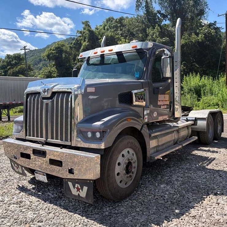 2024 WESTERN STAR 49X