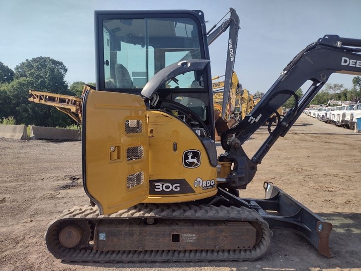 deere-30g-image-27