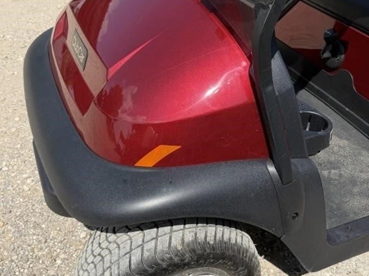 l3---club-cart-gas-golf-cart-image-9