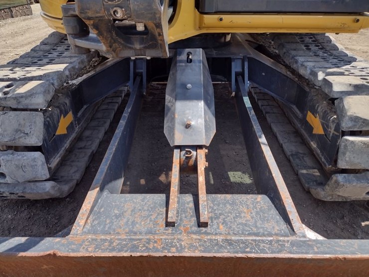 john-deere-85-image-24