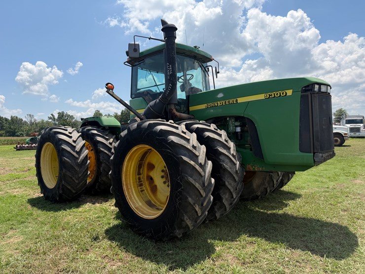 2000-john-deere-9300-image-2