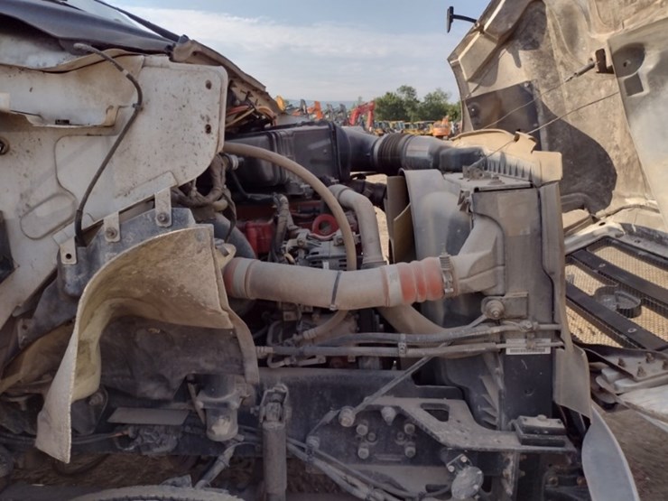 ford-f650-xlt-image-17