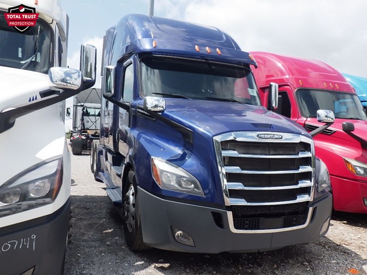 2019-freightliner-cascadia-126-image-3