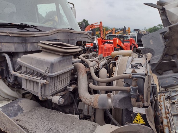 international-durastar-4400-image-30