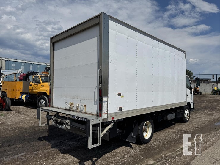 2018-hino-195-image-3