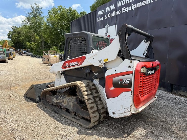 2020-bobcat-t76-image-2