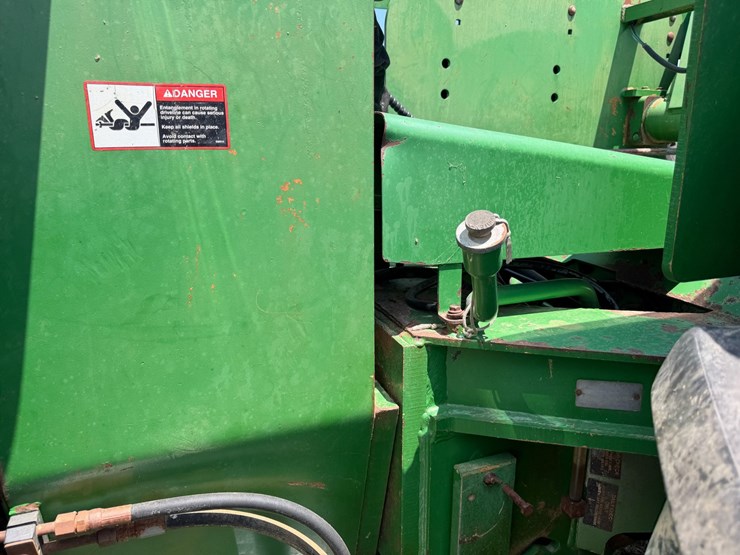 2000-john-deere-9300-image-29