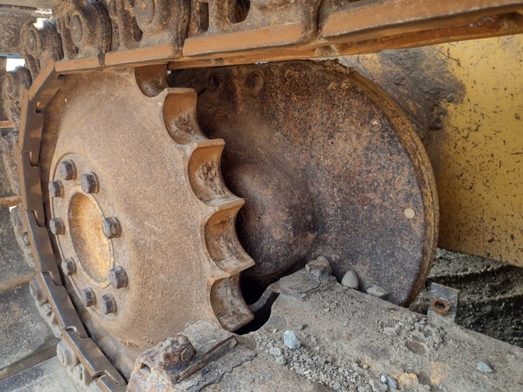 deere-550h-lt-image-25