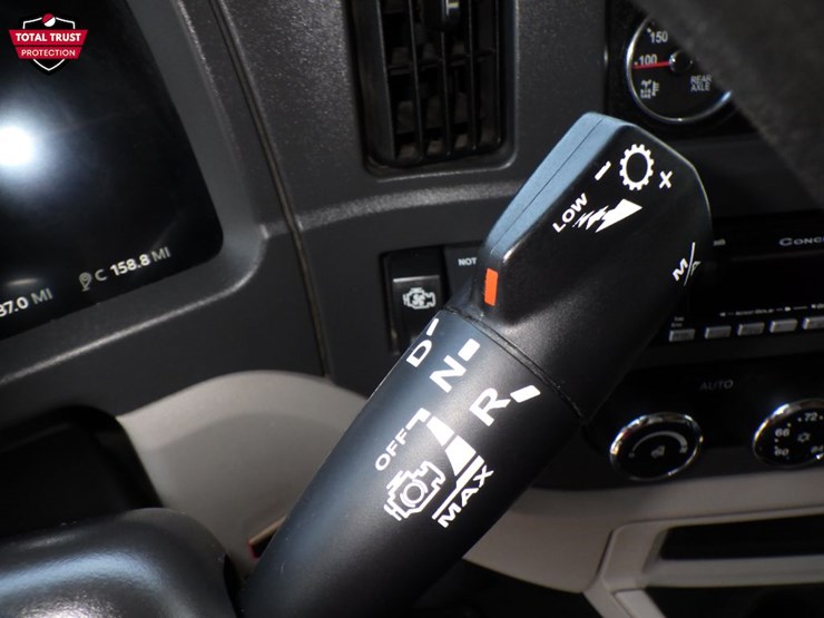 2022-peterbilt-579-image-22