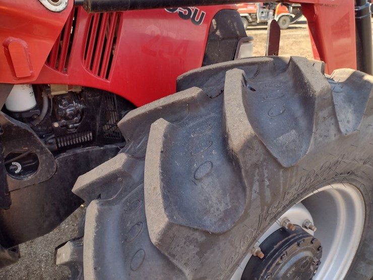 case-ih-farmall-95u-image-29