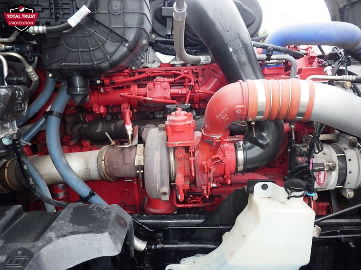 2023-kenworth-t680-image-33