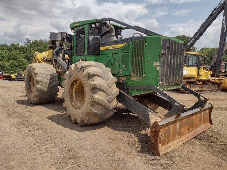 deere-648l-image-51