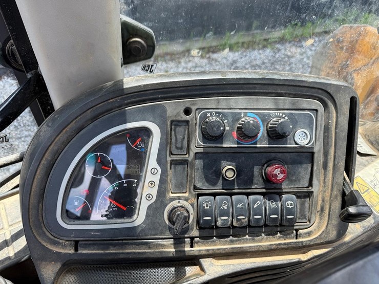 jcb-3cx14-image-26