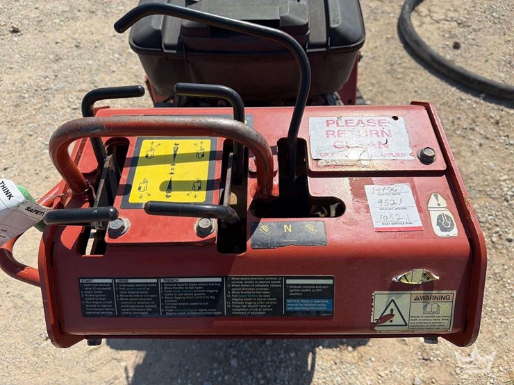 2019-ditch-witch-c16x-image-14