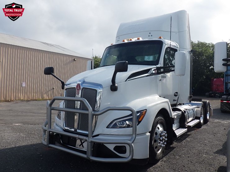 2024-kenworth-t680-image-1