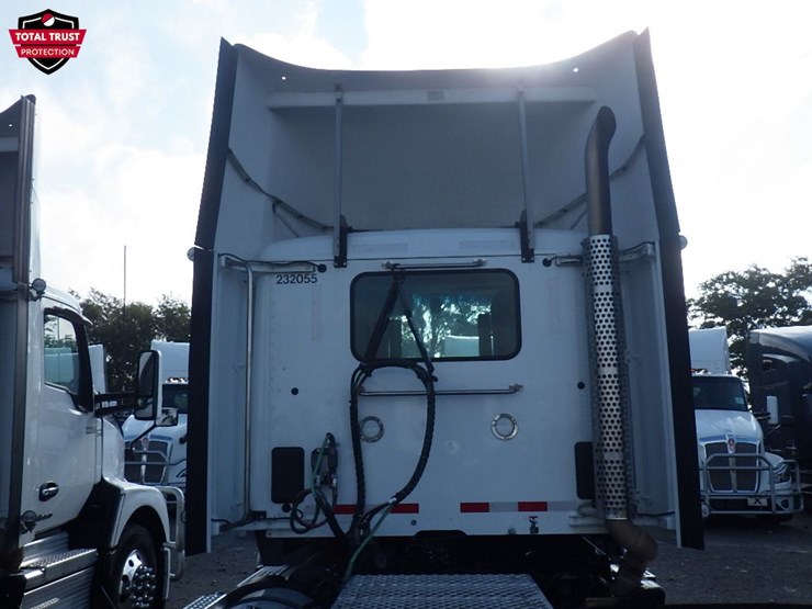 2024-kenworth-t680-image-11