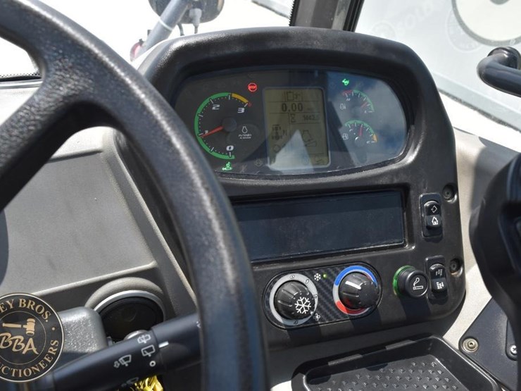2018-new-holland-w80c-image-46