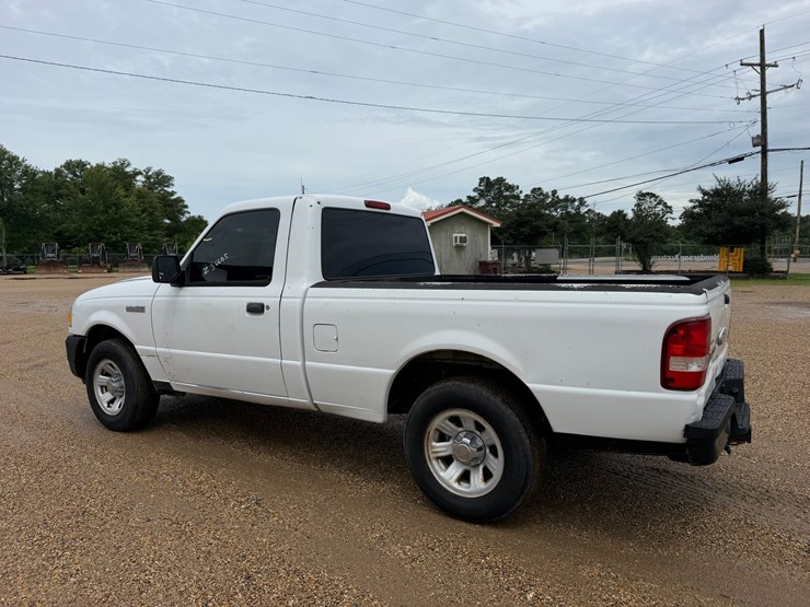 2009-ford-ranger-image-3