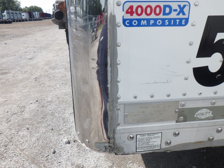 2016-utility-4000d-x-image-27