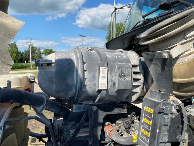2018-kenworth-t440-image-59