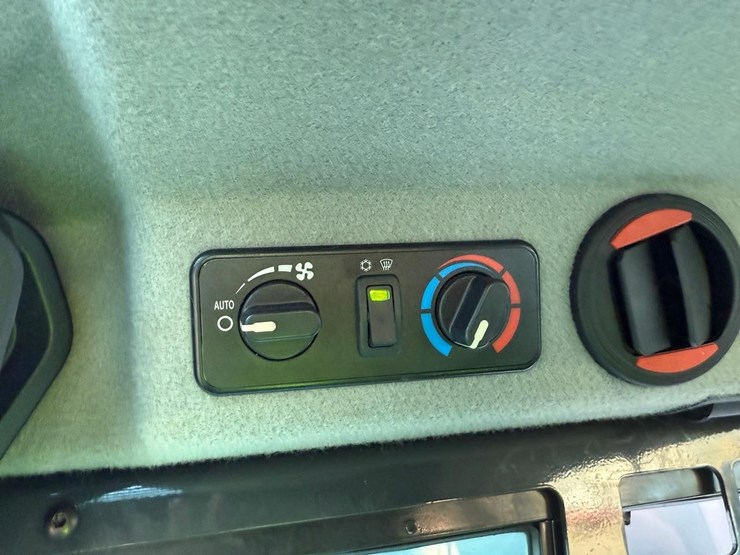 2021-bobcat-t66-image-25