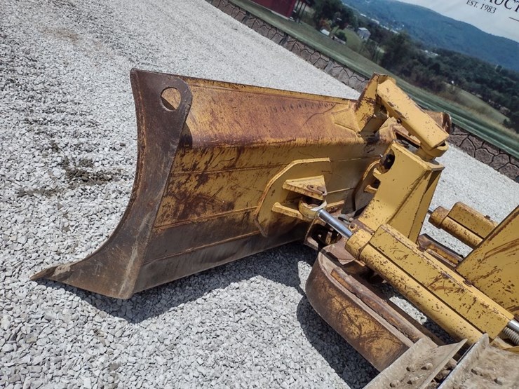 caterpillar-d4c-iii-image-21
