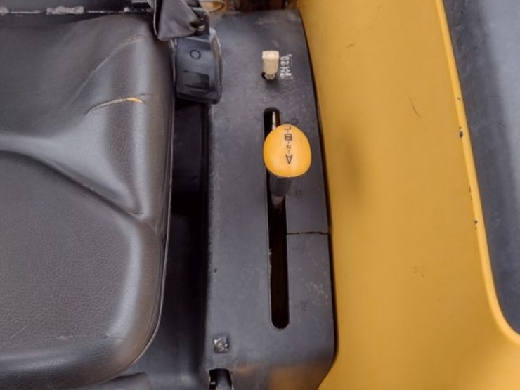 john-deere-110-image-9