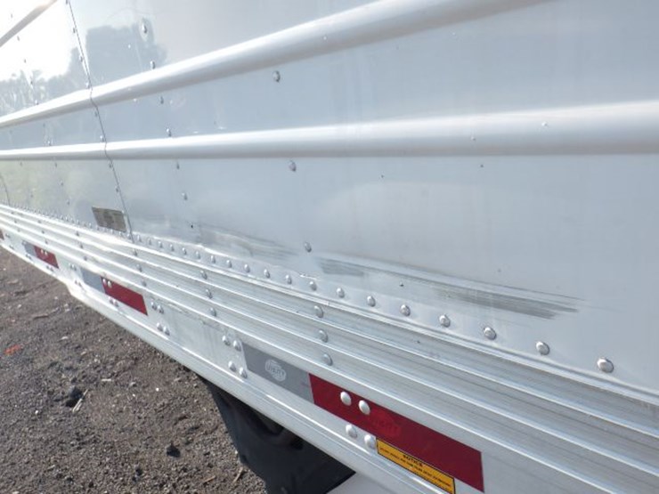 2023-utility-3000r-image-17