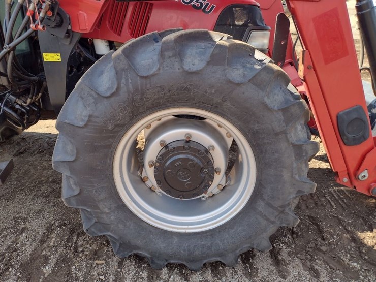 case-ih-farmall-95u-image-28