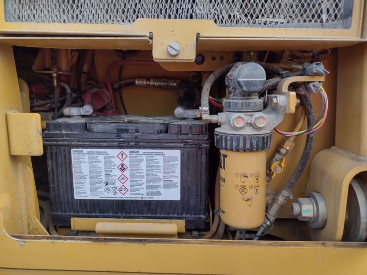 caterpillar-d5g-xl-image-21