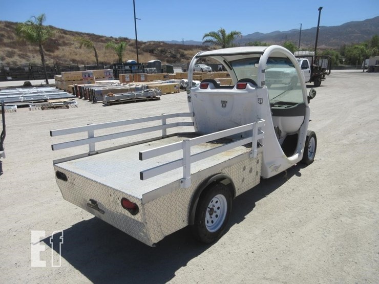 2002-utility-flatbed-image-3