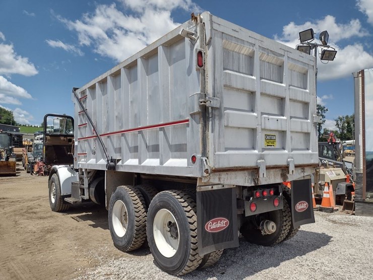 peterbilt-357-image-37