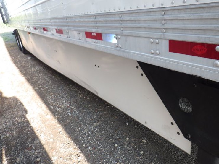 2023-utility-3000r-image-5