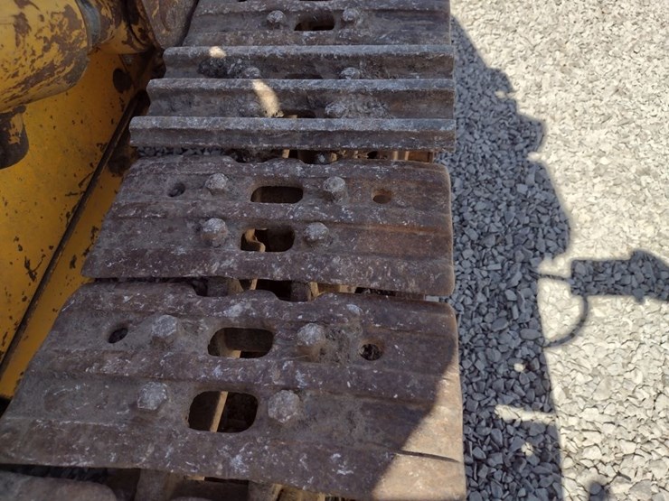 john-deere-350-image-23