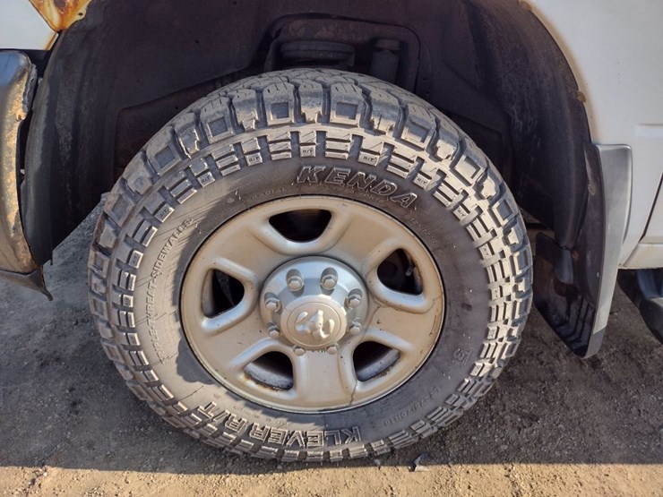 dodge-3500-image-27