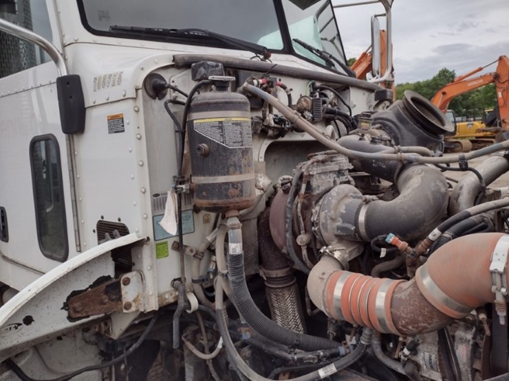 peterbilt-337-image-22