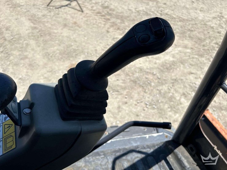 2021-bobcat-e26-image-15