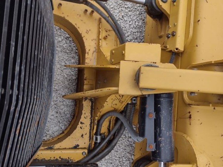 caterpillar-d1-image-23