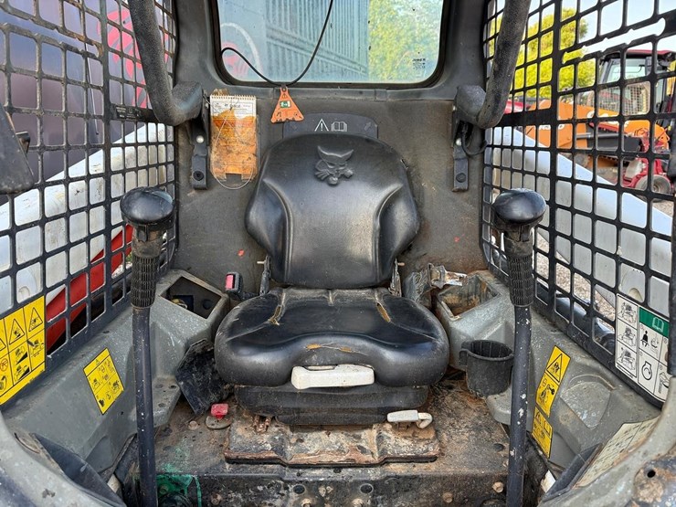 2022-bobcat-t550-image-20