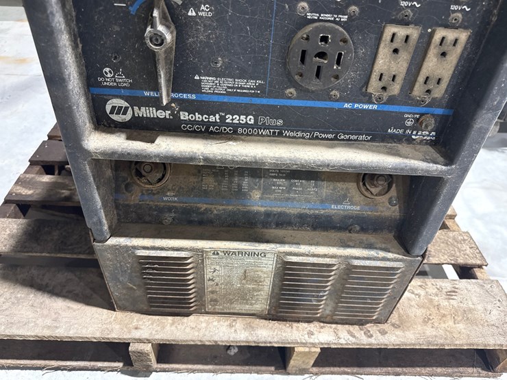 miller-bobcat-225g-image-12