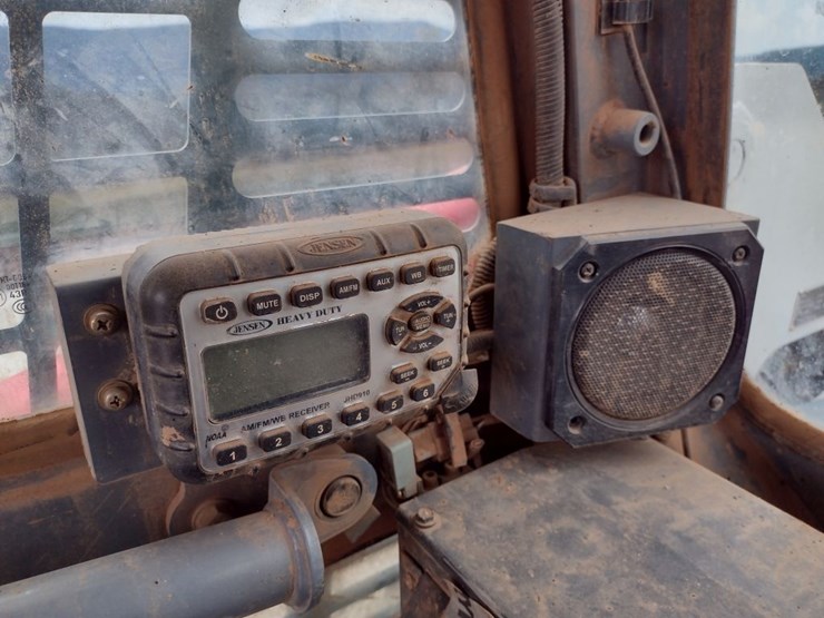takeuchi-tl8-image-10