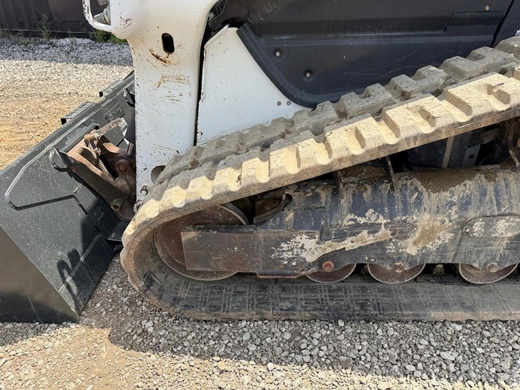 2020-bobcat-t76-image-18