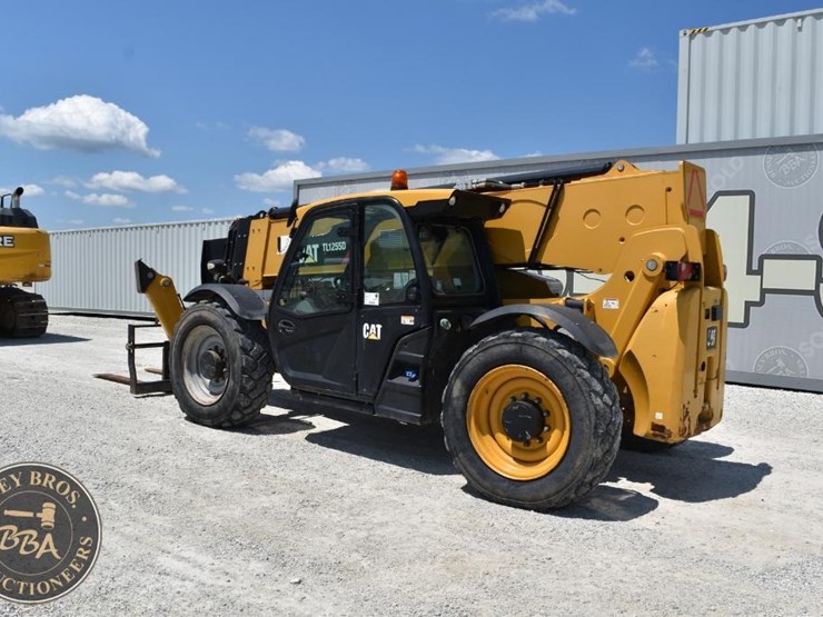 2018-caterpillar-tl1255d-image-12