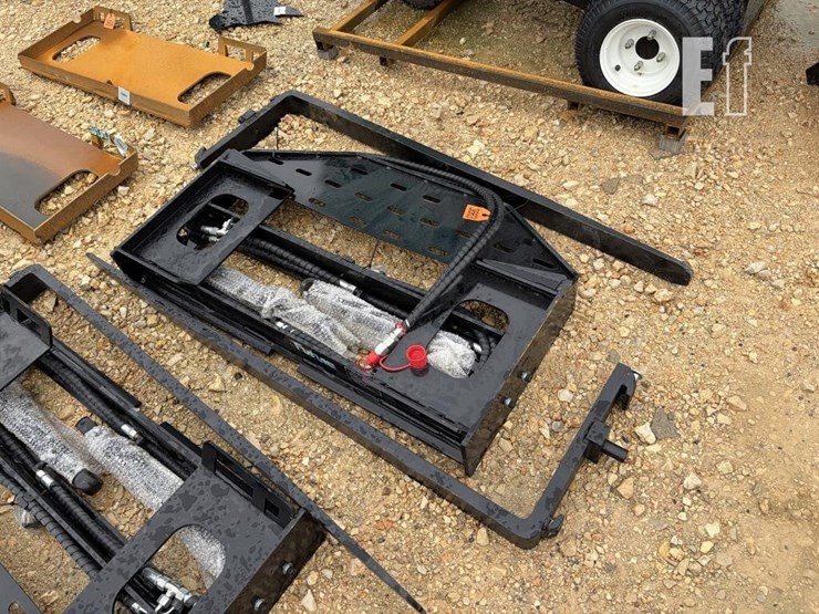future-ss-pallet-forks-image-1