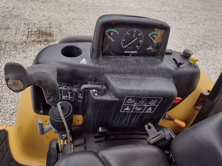 john-deere-110-image-8